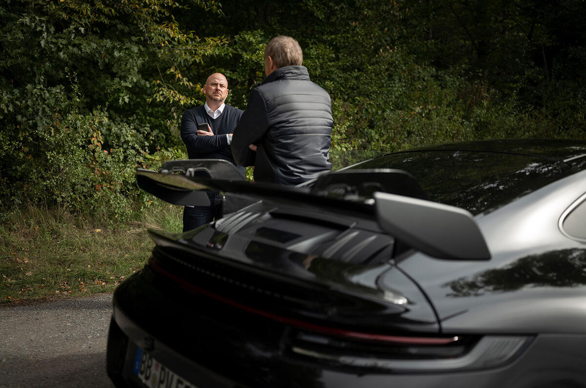 Porsche 911 GT3 2021 passenger ride - talking Porsche 911 GT3 2021 passenger ride - talking