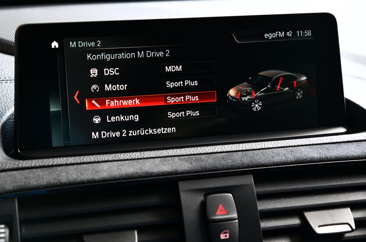 BMW CS 2020 official press images - infotainment
