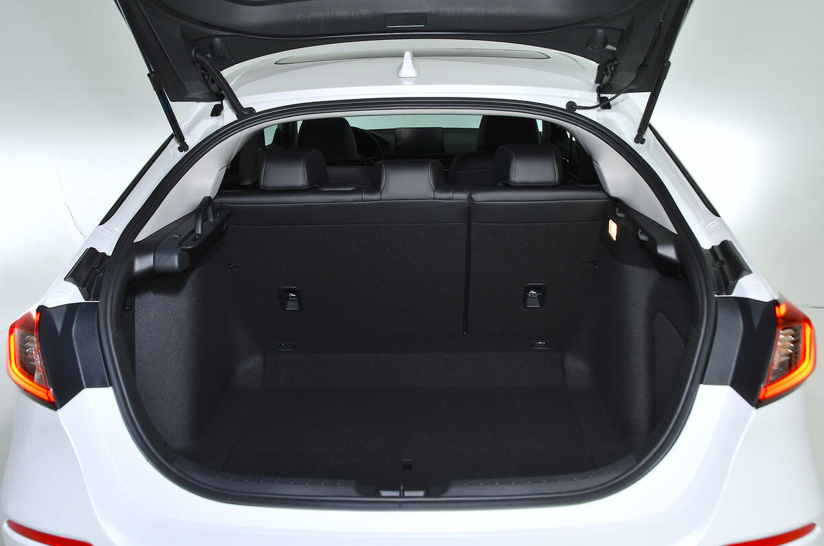 84 Honda Civic 2022 european reveal boot 84 Honda Civic 2022 european reveal boot