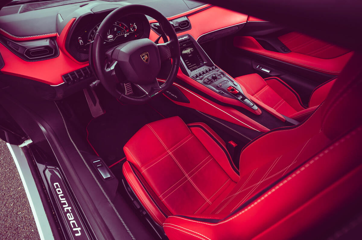 84 lamborghini countach 2022 interior 84 lamborghini countach 2022 interior