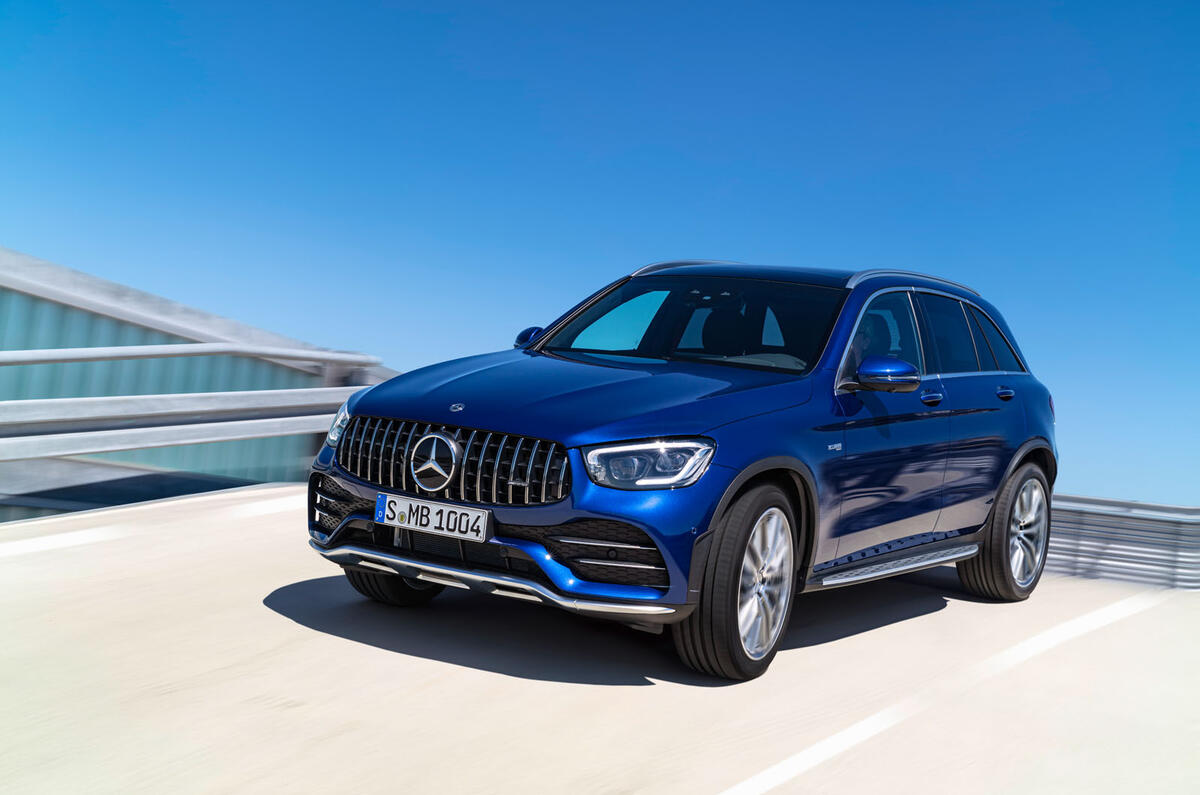 Mercedes-AMG GLC43 2019 official debut - on the road front