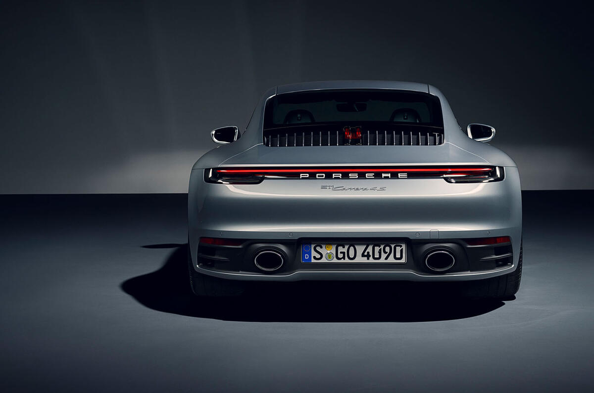 2019 Porsche 911 official reveal - studio rear