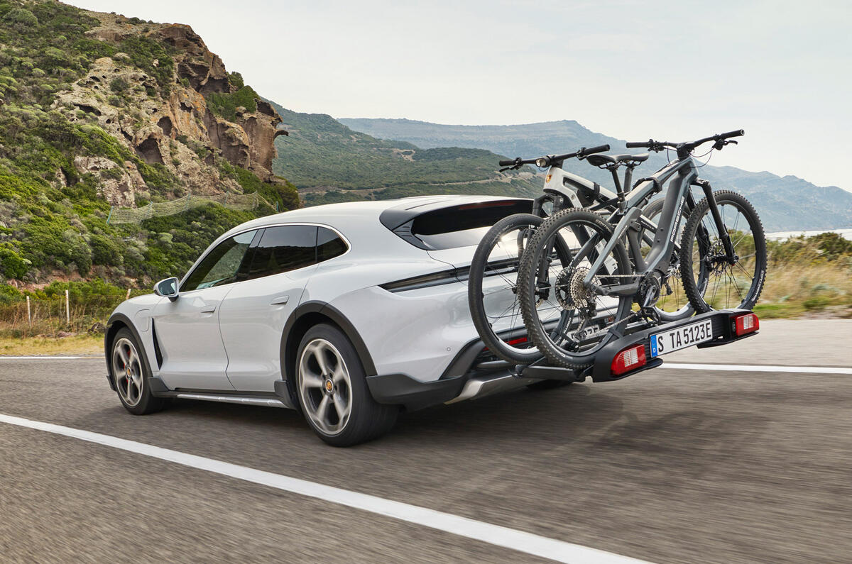 84 Porsche Taycan Cross Turismo official images bike rack 84 Porsche Taycan Cross Turismo official images bike rack