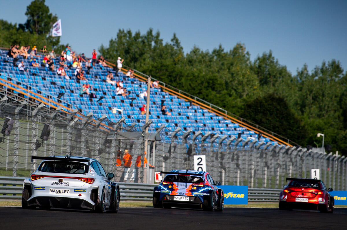 84 Pure ETCR feature 2021 spectators 84 Pure ETCR feature 2021 spectators