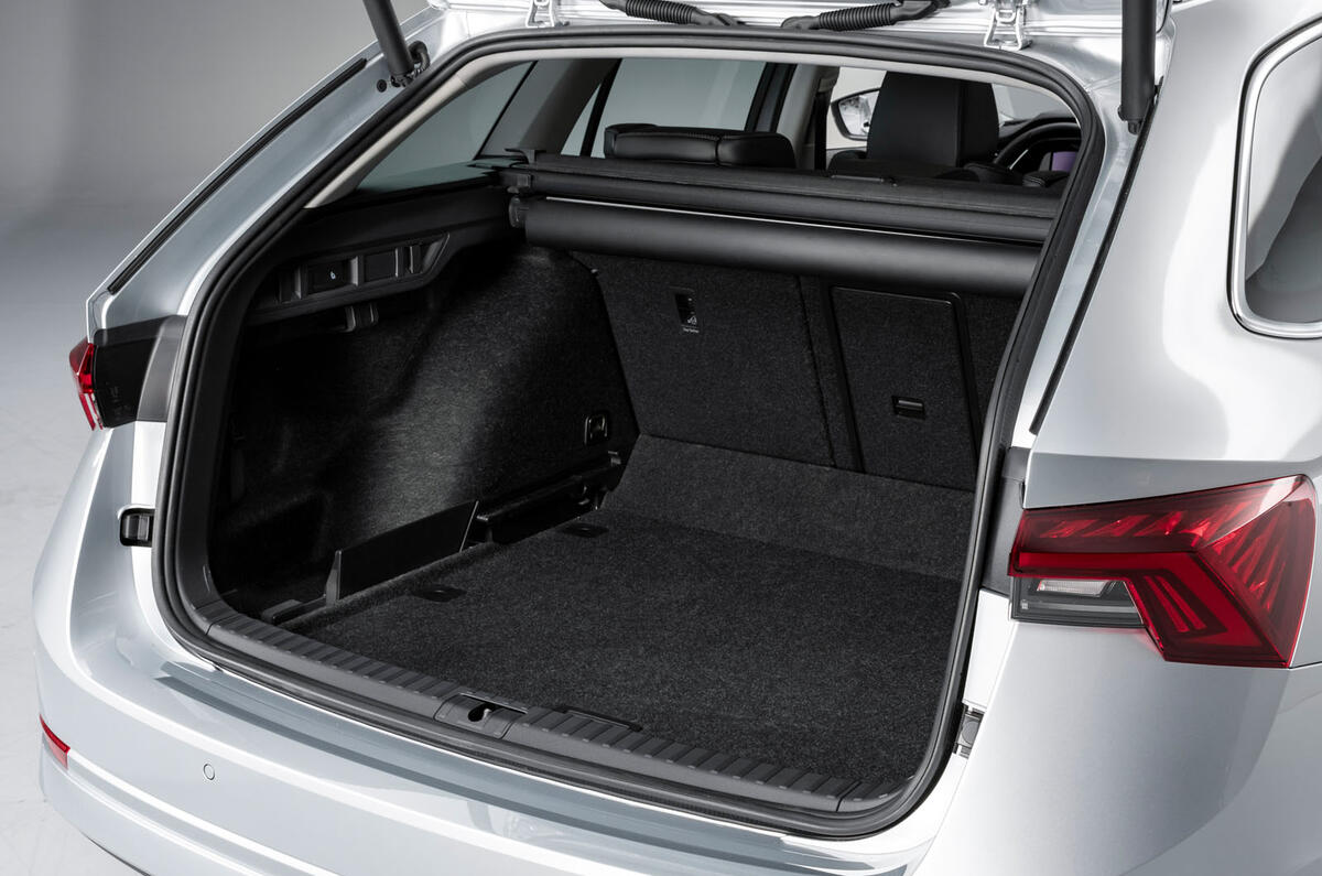 2020 Skoda Octavia official studio - boot