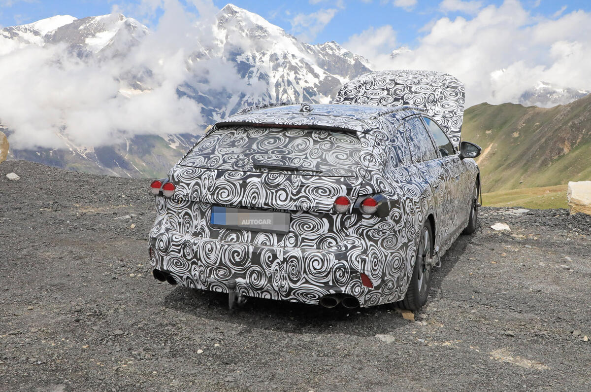 84 disguised Audi S4 back end