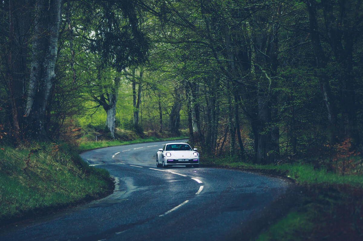 85 A911 on the A911 feature bends 85 A911 on the A911 feature bends