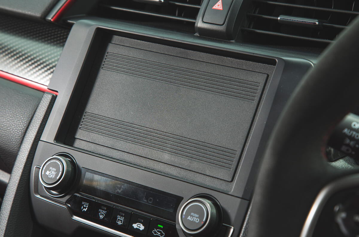 85 Golf Civic 1 Series hot hatch triple civic infotainment delete