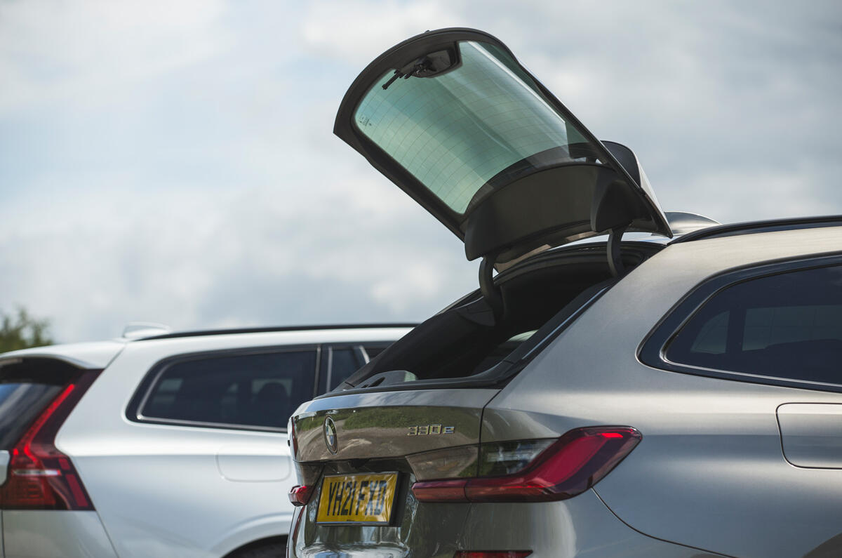 85 PHEV wagons triple test 2021 330e rear glass