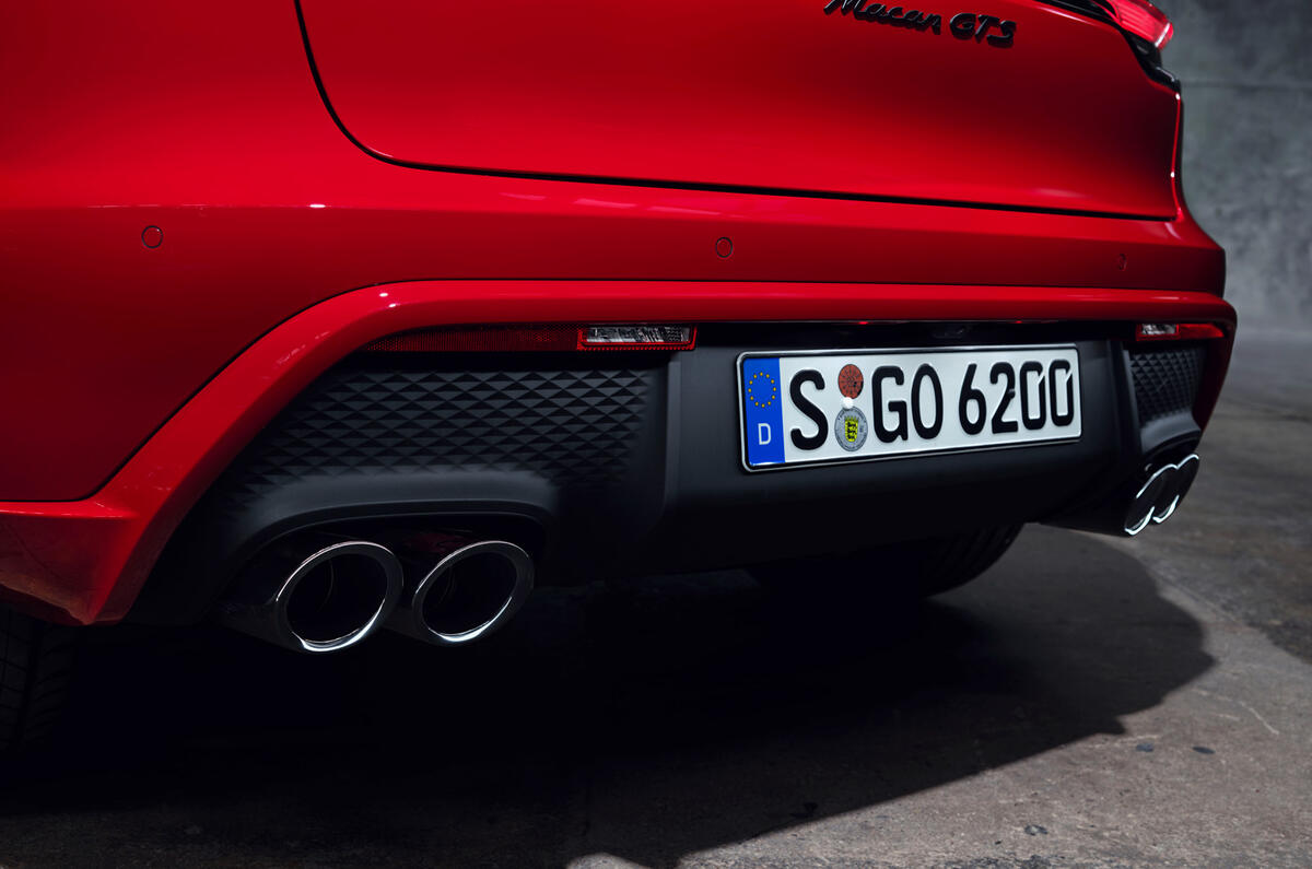 85 Porsche Macan GTS 2021 official images exhausts