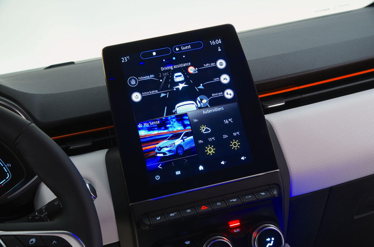 Renault Clio 2019 Autocar studio static - infotainment