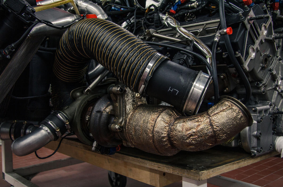 Waking the Toyota GT-One - manifold