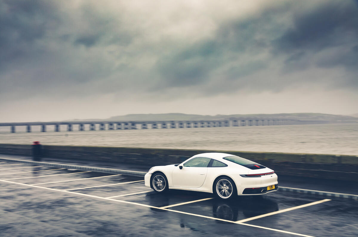 86 A911 on the A911 feature water 86 A911 on the A911 feature water