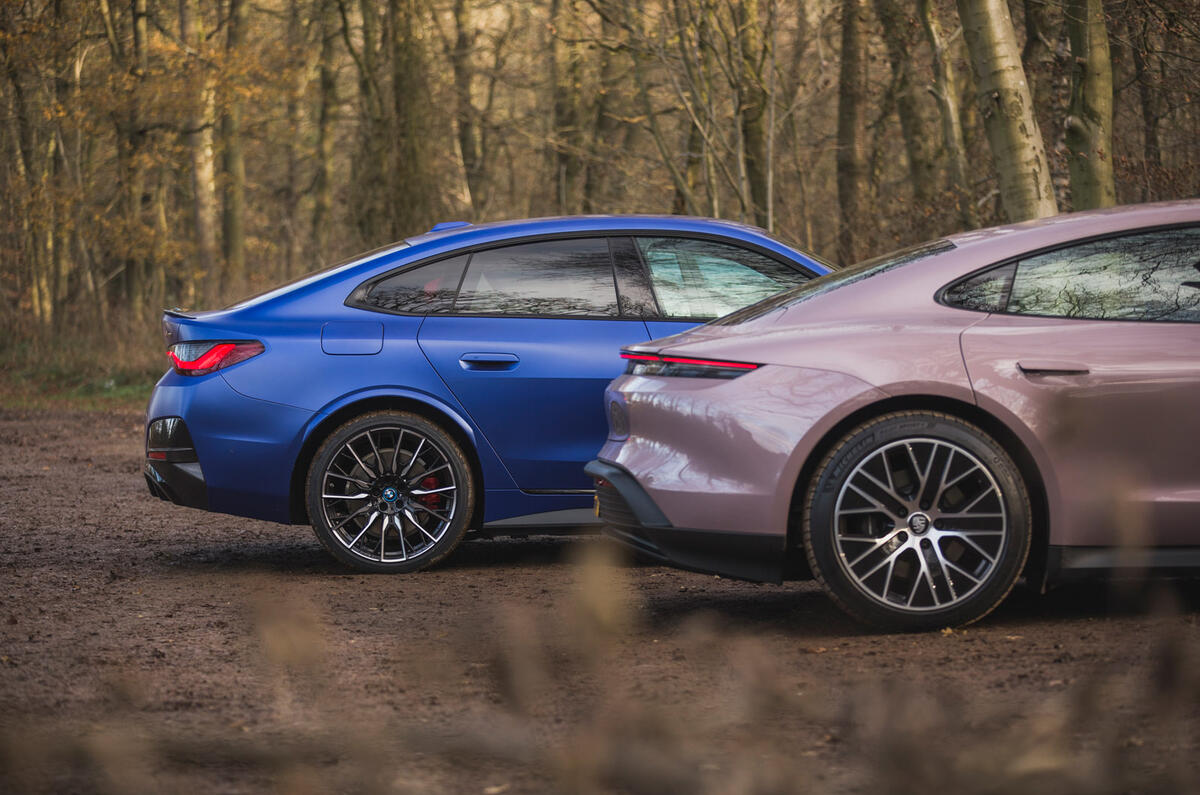 86 BMW i4 vs porsche taycan twin test rear wheels