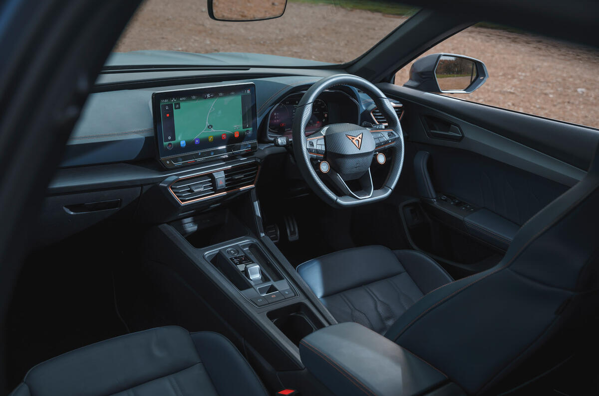86 Cupra Formentor vs Hyundai Kona N 2022 Cupra cabin 86 Cupra Formentor vs Hyundai Kona N 2022 Cupra cabin