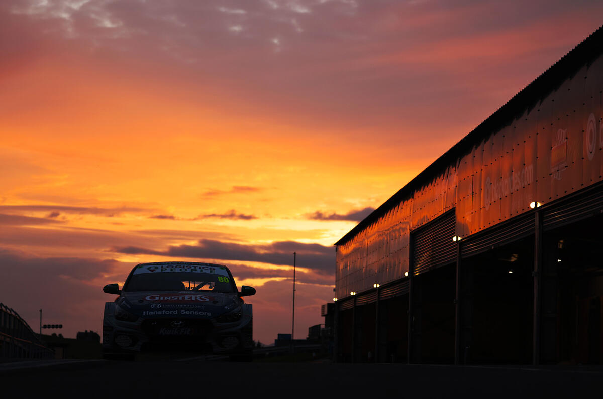 86 ExcelR8 Motorsport feature 2021 sunset 86 ExcelR8 Motorsport feature 2021 sunset
