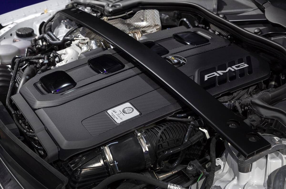 86 Mercedes AMG C43 2022 official reveal engine