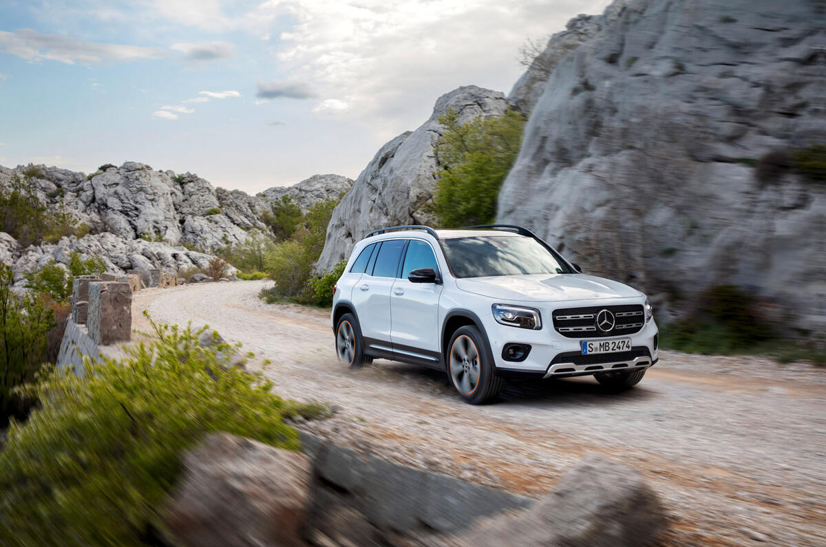 Mercedes-Benz GLB 2019 official reveal - on the road front