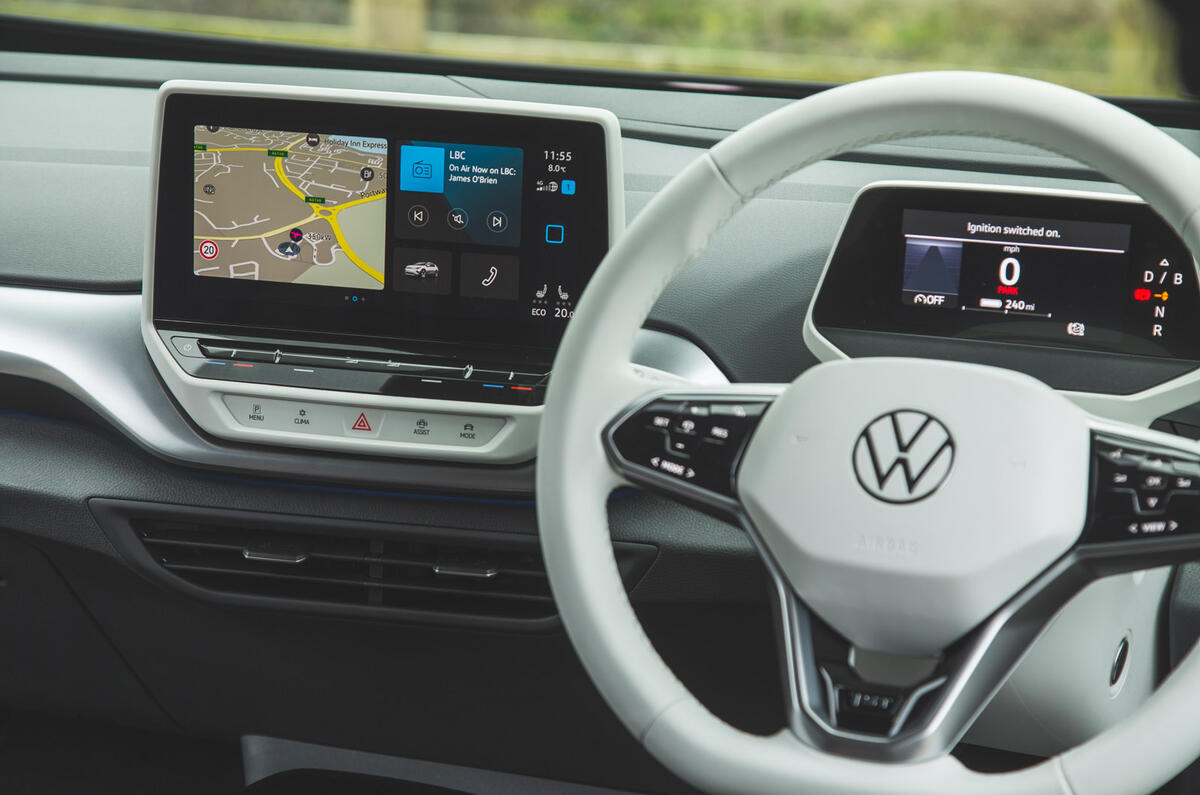 86 Mustang Mach e ID 4 Polestar 2 triple test 2021 VW dashboard 86 Mustang Mach e ID 4 Polestar 2 triple test 2021 VW dashboard