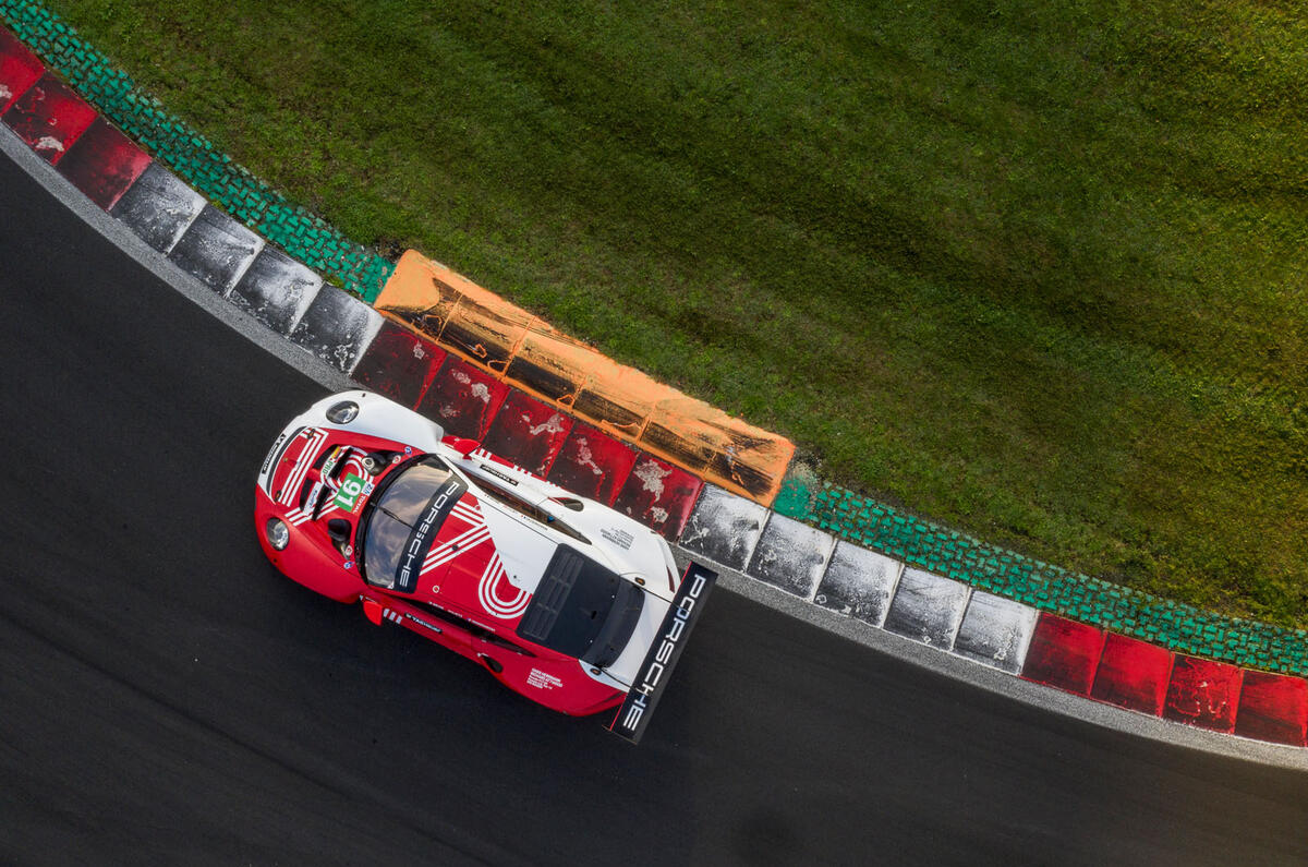 Porsche 911 RSR-19 drive - on track aerial Porsche 911 RSR-19 drive - on track aerial