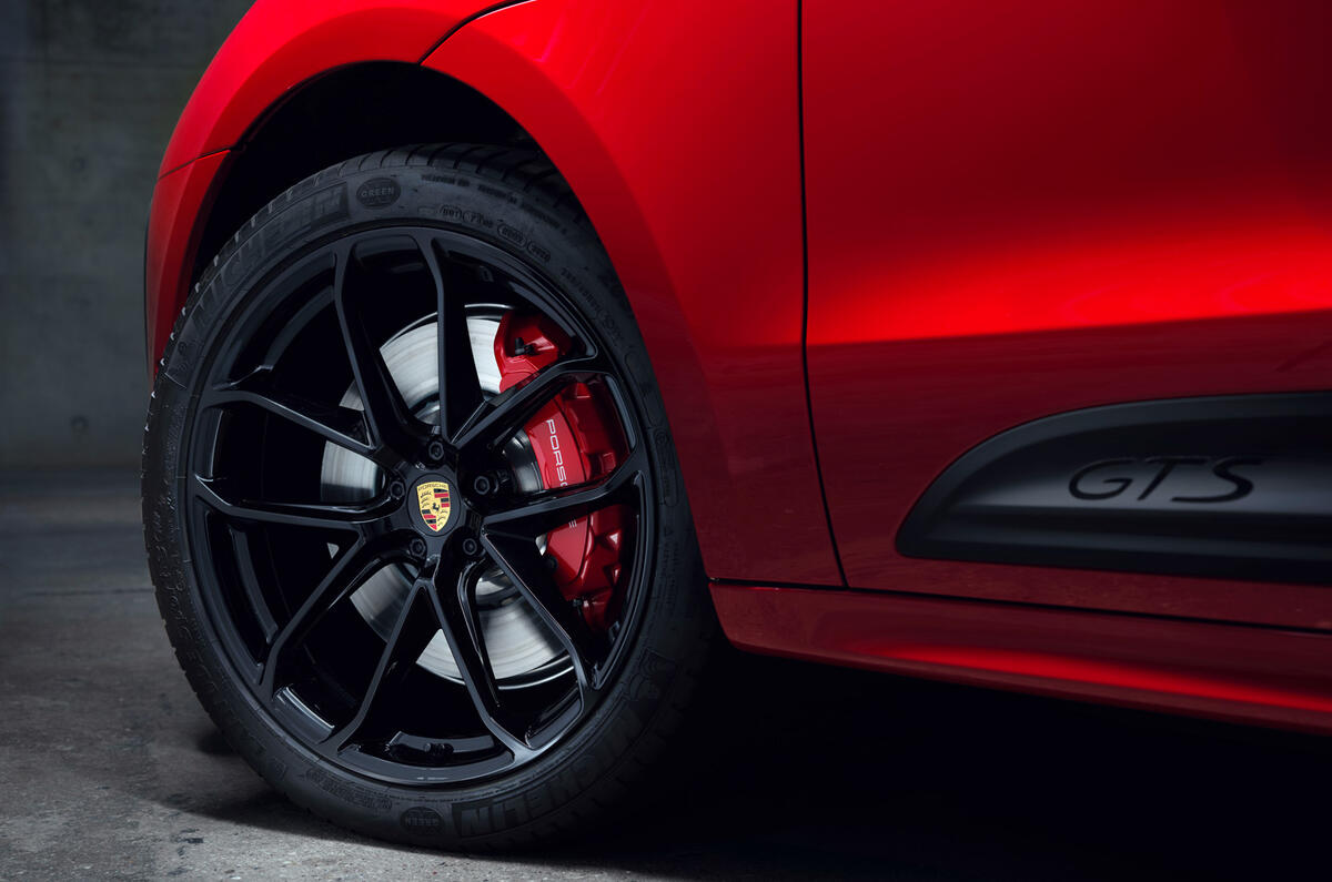 86 Porsche Macan GTS 2021 official images alloy wheels