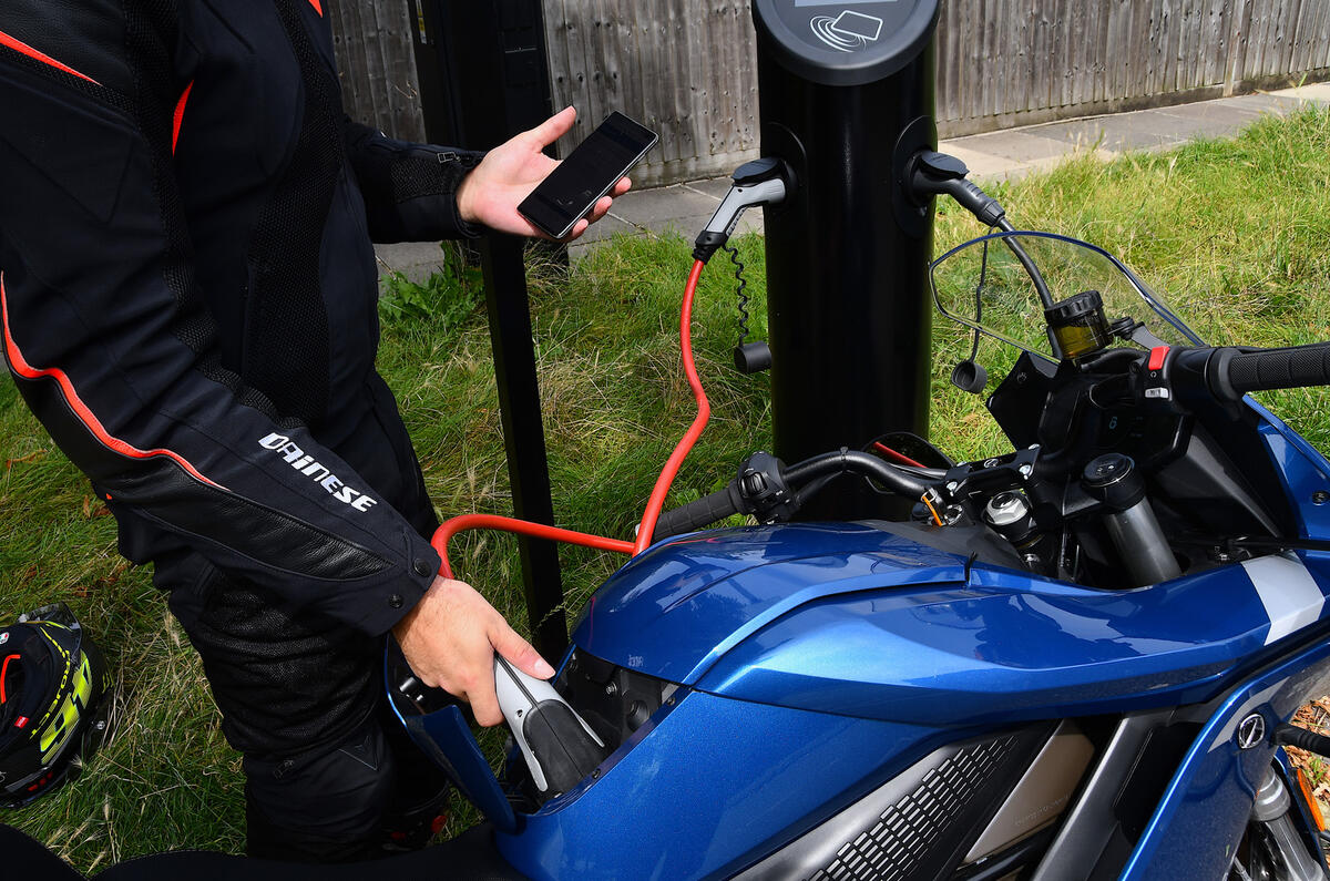 Best-case scenario is a one hour charge from 0-95%  Best-case scenario is a one hour charge from 0-95%