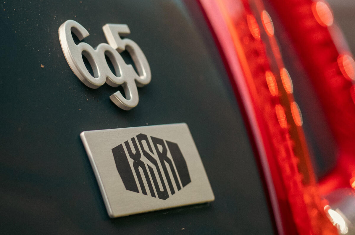 87 abarth 695 xsr badge 87 abarth 695 xsr badge