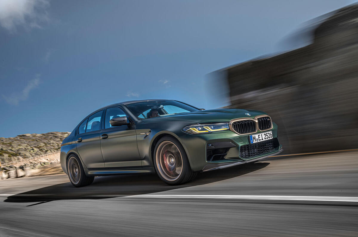 87 BMW M5 CS 2021 official reveal on road front
