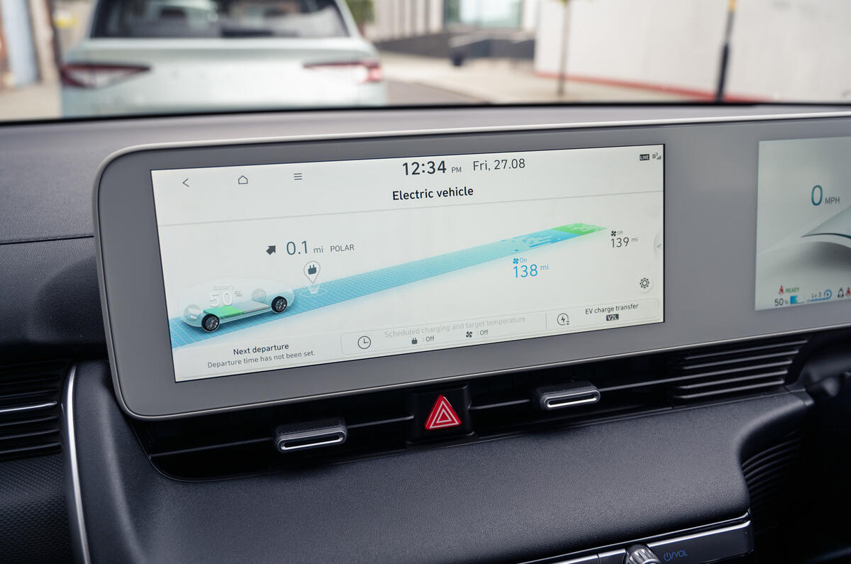87 Enyaq vs Ioniq 5 2021 hyundai infotainment 87 Enyaq vs Ioniq 5 2021 hyundai infotainment