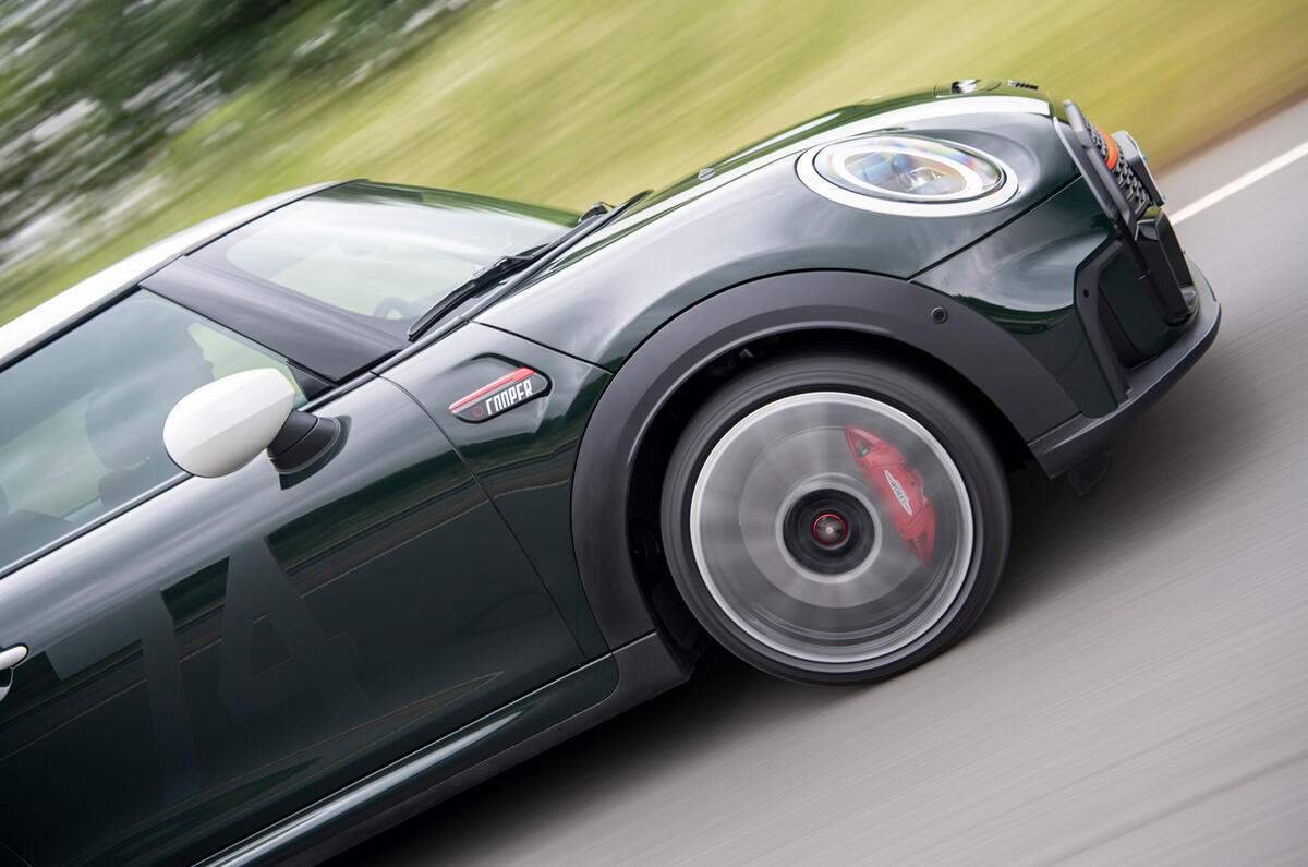 87 Mini JCW anniversary official images on road side 87 Mini JCW anniversary official images on road side