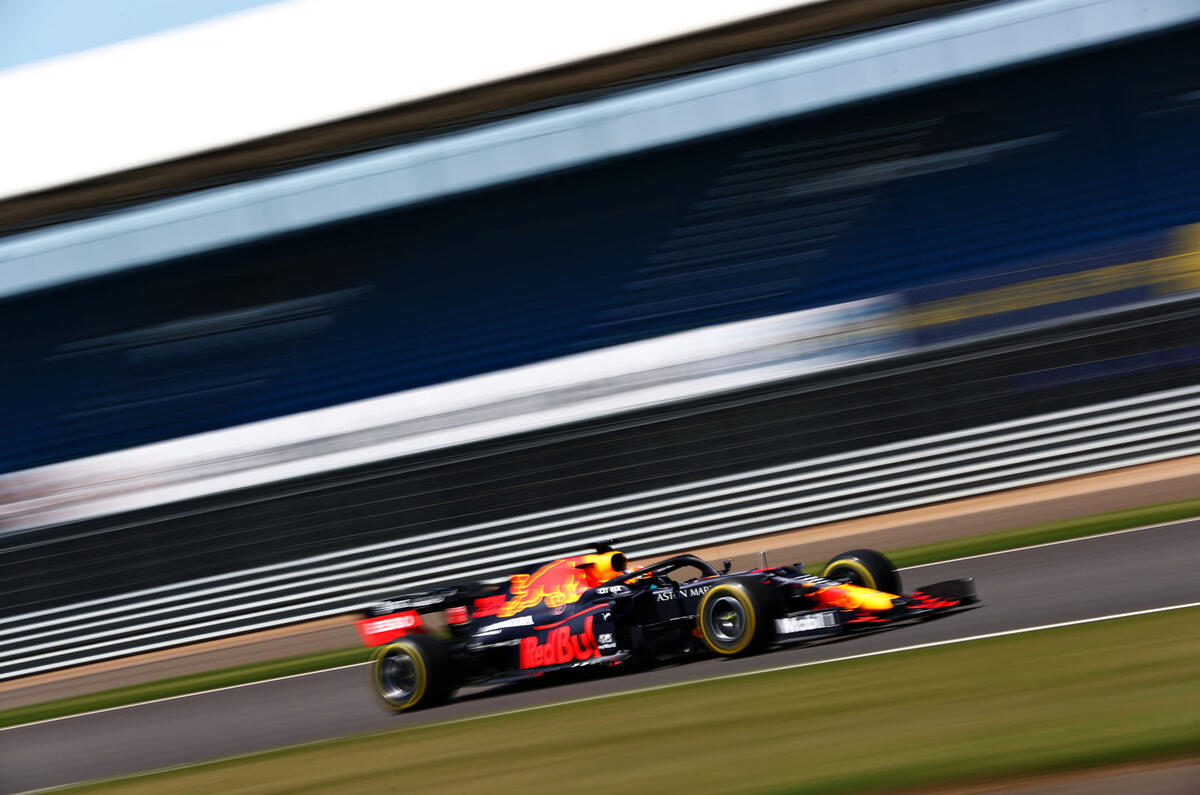 Beyond the scenes of Red Bull-Honda - tracking Beyond the scenes of Red Bull-Honda - tracking