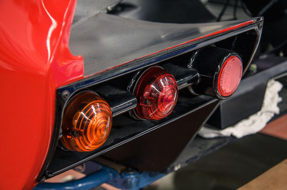 Waking the Toyota GT-One - rear lights