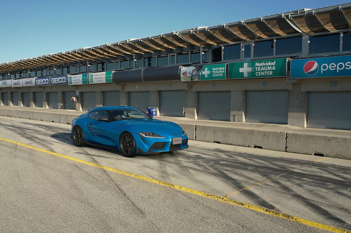 Toyota Supra simulator road test - Laguna Seca raceway pitlane