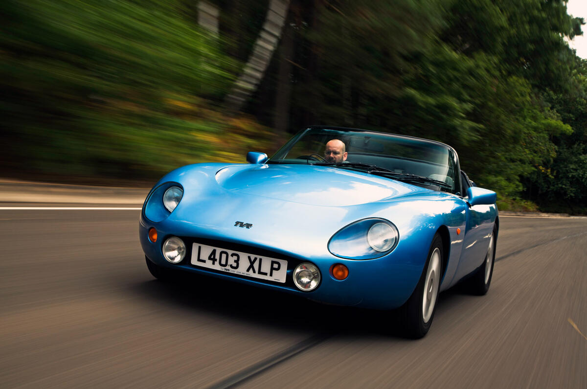 TVR Griffith 1994 - tracking front TVR Griffith 1994 - tracking front