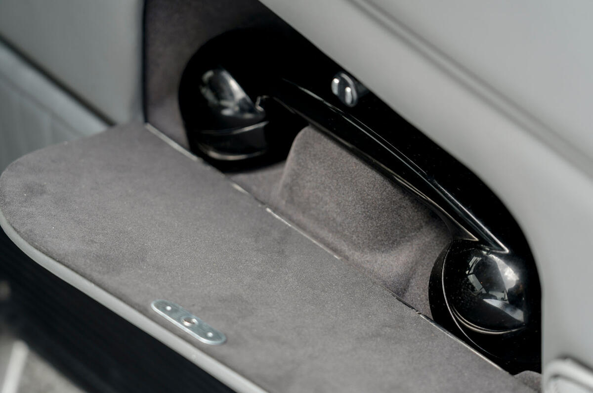 Aston Martin DB5 Goldfinger Continuation phone Aston Martin DB5 Goldfinger Continuation phone