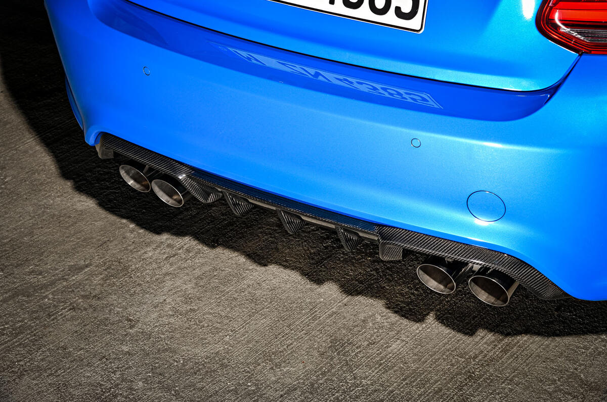 BMW CS 2020 official press images - exhausts