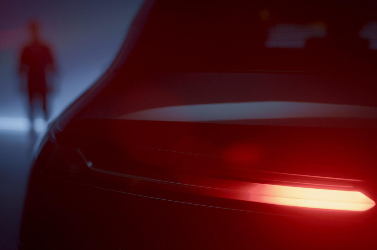 88 BMW i Drive 8th generation official images iX rear lights tease