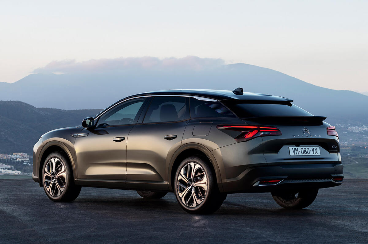 88 Citroen C5X official reveal images static rear 88 Citroen C5X official reveal images static rear