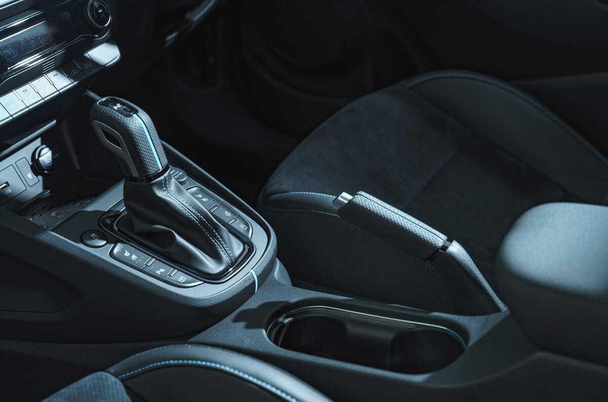 88 Cupra Formentor vs Hyundai Kona N 2022 kona gearstick 88 Cupra Formentor vs Hyundai Kona N 2022 kona gearstick