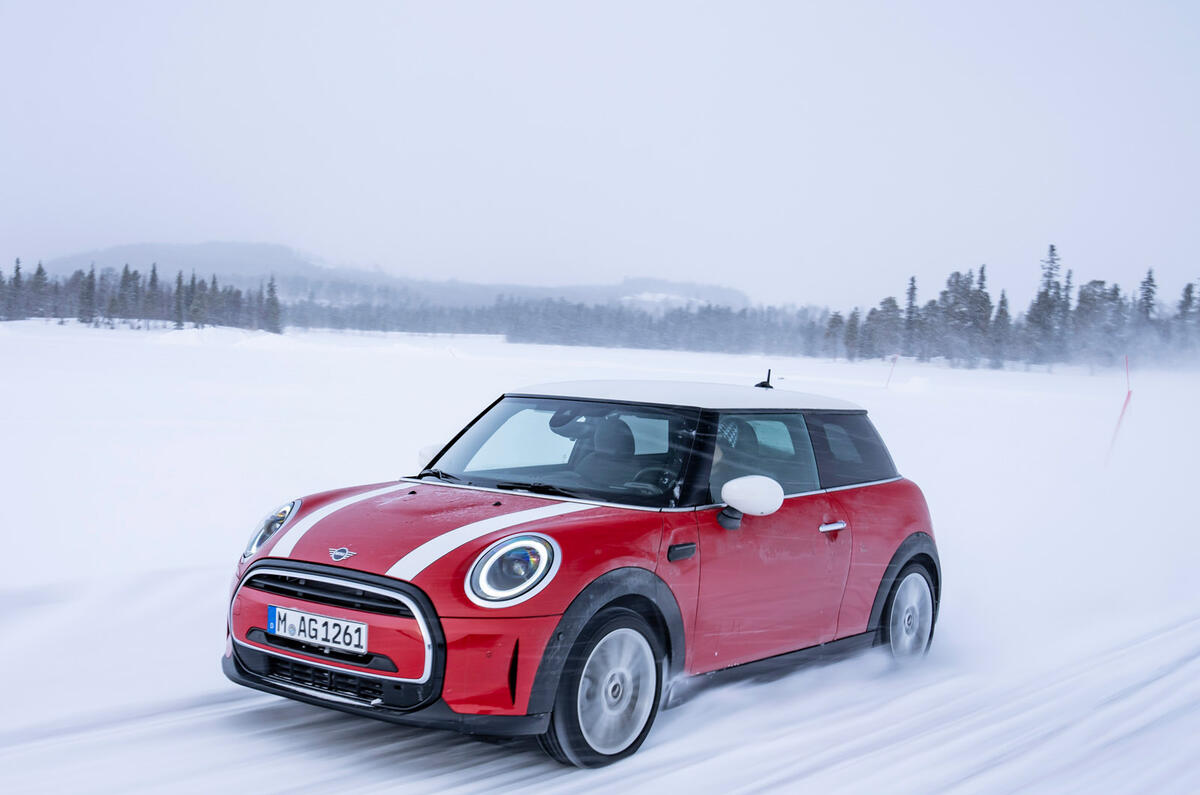 88 every Mini generation on ice 2022 feature F56 front
