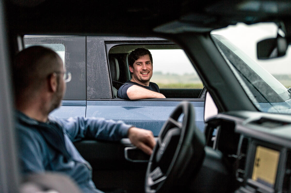 88 ford bronco vs land rover defender