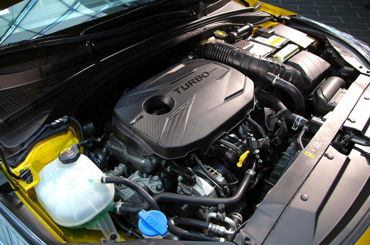 Kia Xceed 2019 official reveal - engine