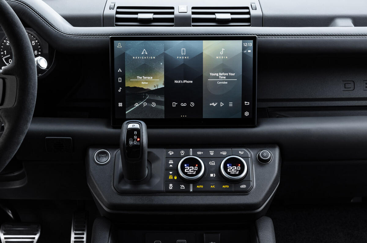 88 Land Rover Defender V8 2021 official images infotainment