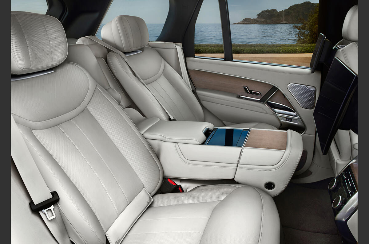 88 Land Rover Range Rover 2021 official reveal images rear seats 88 Land Rover Range Rover 2021 official reveal images rear seats