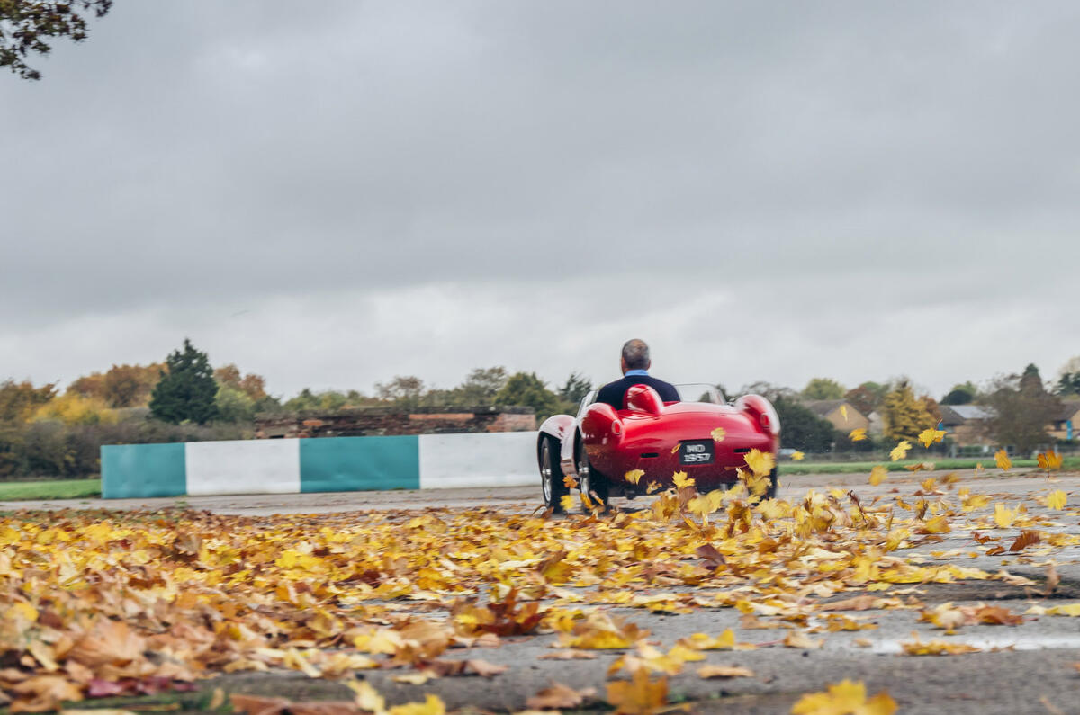 88 Little Car Company Testa Rossa drive leaves