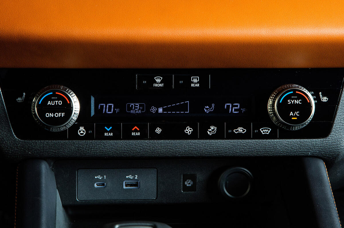 88 Mitsubishi Outlander 2021 official images climate controls 88 Mitsubishi Outlander 2021 official images climate controls