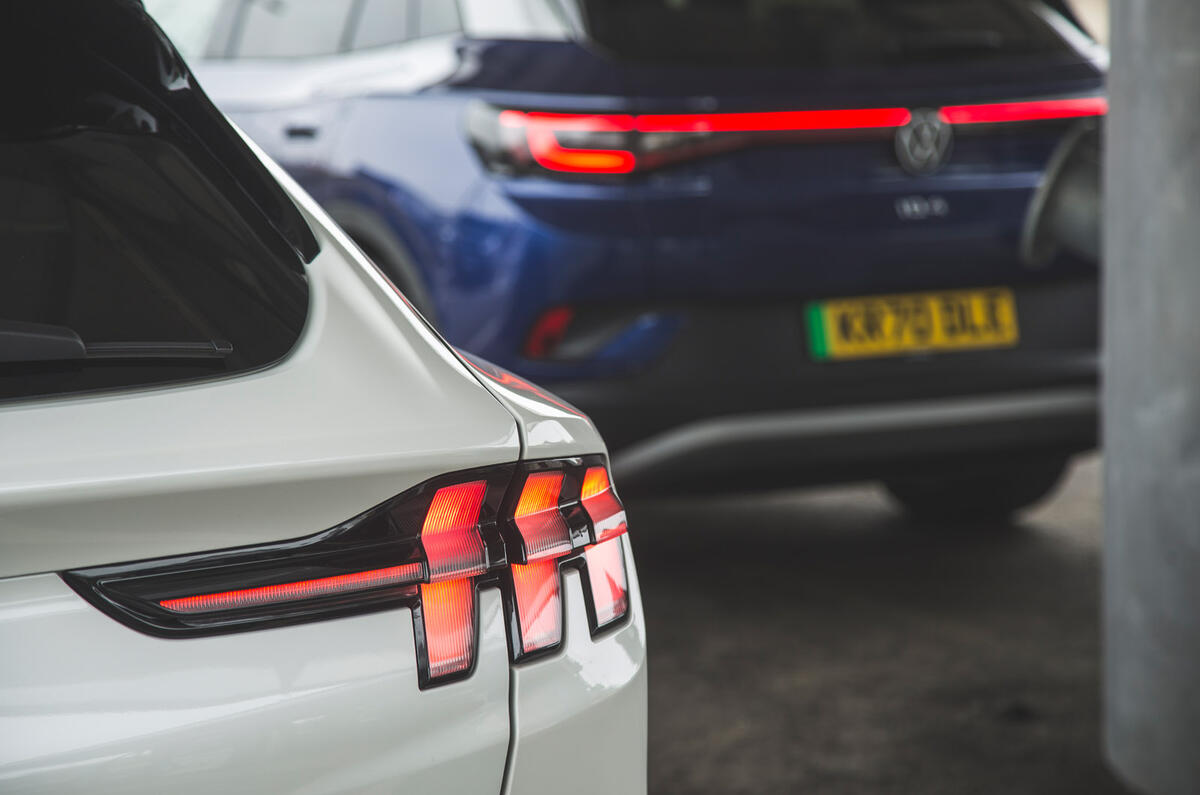 88 Mustang Mach e ID 4 Polestar 2 triple test 2021 Mustang rear lights 88 Mustang Mach e ID 4 Polestar 2 triple test 2021 Mustang rear lights