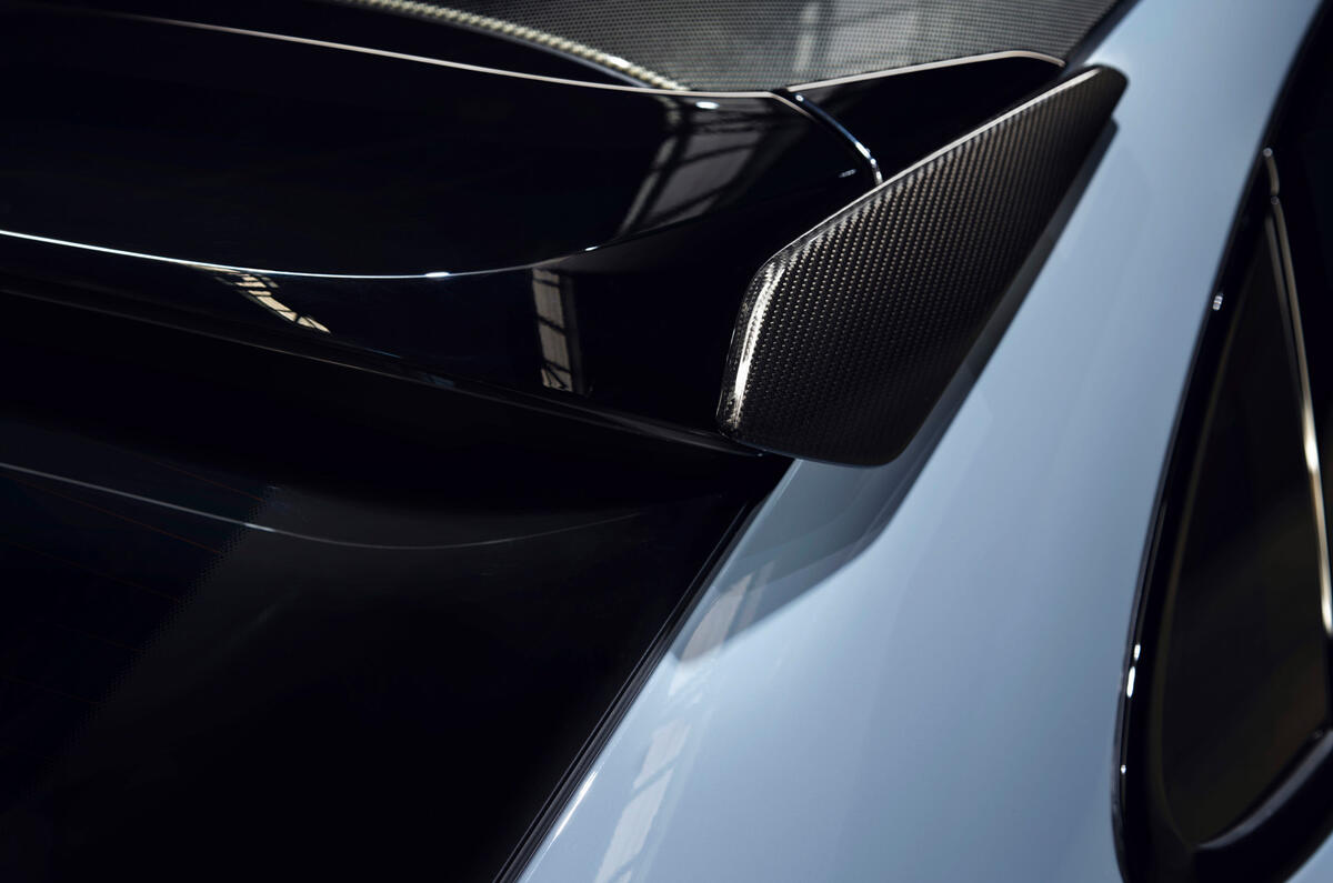 88 Porsche Cayenne GT 2021 official reveal spoiler