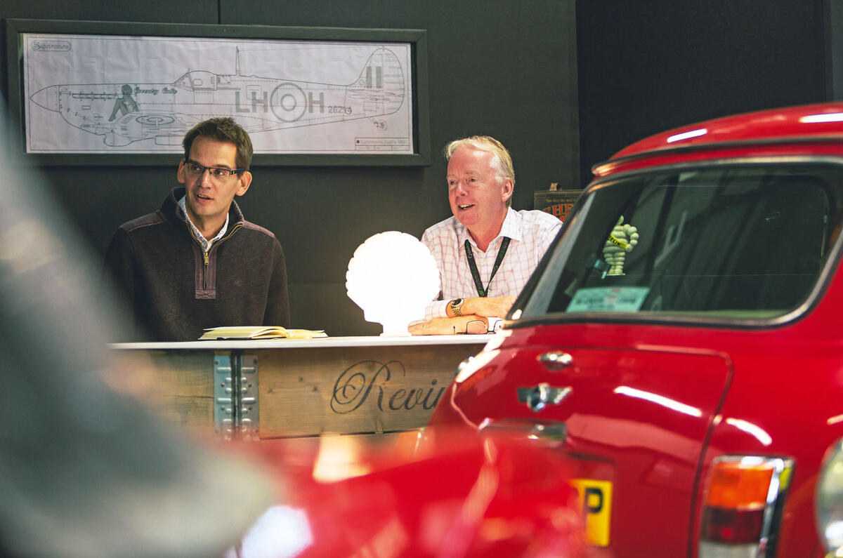 RDM Group behind the scenes 2019 - talking