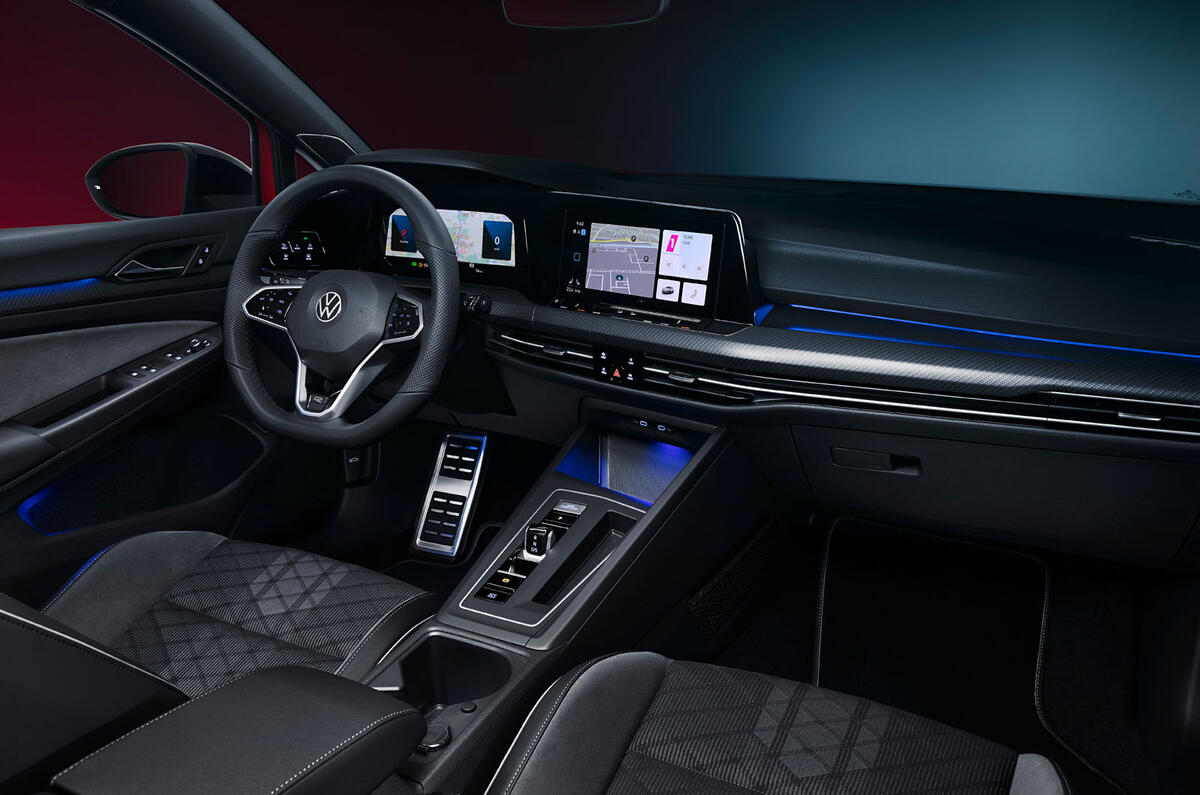 Volkswagen Golf Estate Mk8 studio - infotainment Volkswagen Golf Estate Mk8 studio - infotainment